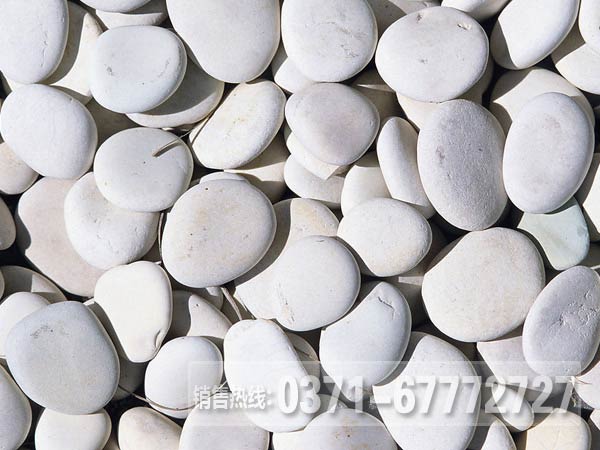 鵝卵石破碎機(jī)每小時處理多少噸鵝卵石？