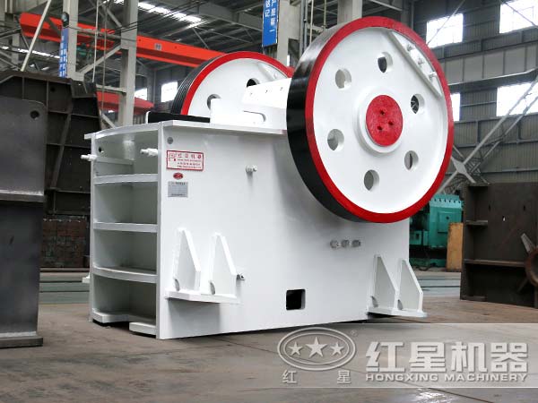 1215廢鋼鄂式破碎機多少錢一臺？預(yù)期產(chǎn)值可達多少噸？
