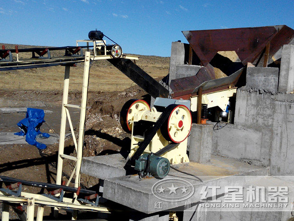 150×250顎式破碎機(jī)工作在安徽淮南